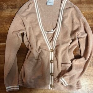 tan/brown baggy cardigan